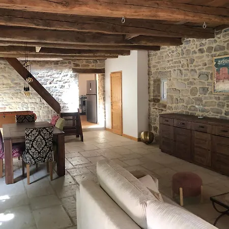 Maison De Charme En Aveyron 度假居